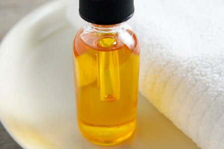 Касторовое масло для волос: применение в домашних условиях